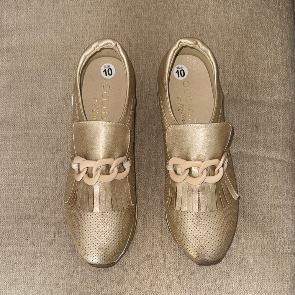 Coconuts by Matisse Metallic Gold Flats with Chain Detail